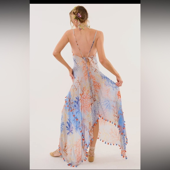 Coral Reef Print Maxi Dress - Picture 2 of 6